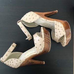 Faux Ostrich Print Platform Sandals
